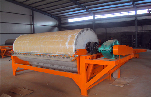 磁選機，磁選機在磨礦作業(yè)中我們需要注意什么？_鐵礦磁選機在磨礦作業(yè)中我們需要注意什么？磁場一般為多少_磁塊如何排列 