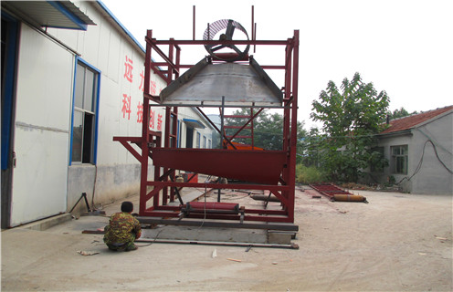 輥壓磁選機，你忽視的輥壓磁選機設備優(yōu)勢_單傳動輥壓磁選機價格呈上升趨勢磁場一般為多少_磁塊如何排列