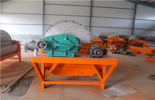 輥磨磁選機(jī)，選擇礦用高壓輥磨磁選機(jī)破碎生產(chǎn)更方便_單傳動(dòng)輥壓磁選機(jī)打開新的破碎天地磁場(chǎng)一般為多少_磁塊如何排列 