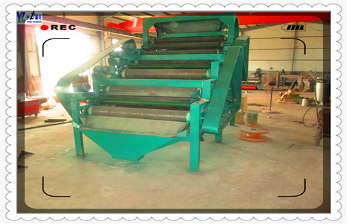 鐵礦干式磁選機(jī)，互聯(lián)網(wǎng)為鐵礦干式磁選機(jī)的銷售提供了便利，互聯(lián)網(wǎng)為鐵礦干式磁選機(jī)的銷售提供了便利磁場(chǎng)一般為多少_磁塊如何排列