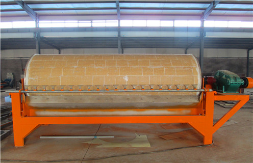 干式磁選機，江蘇干式磁選機廠家_江蘇干式磁選機廠家制作如何選鐵參數(shù)規(guī)格一般是多少_生產(chǎn)廠家